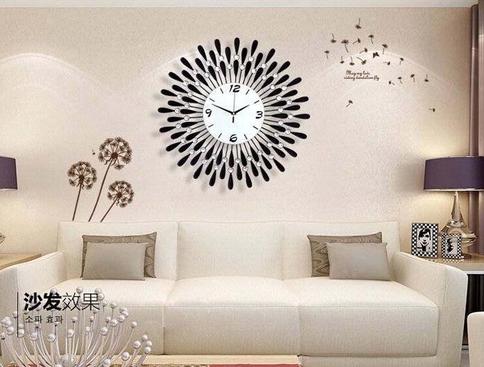 đồng hồ treo tường đính đá